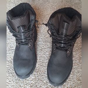 Timberland Defender Boots